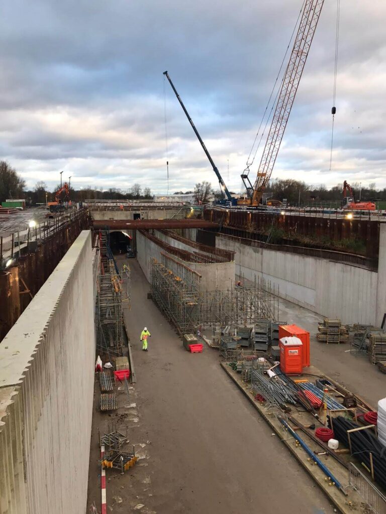 redpathdeilmann_tief-und-tunnelbau_comol_tunnel entrance under construction