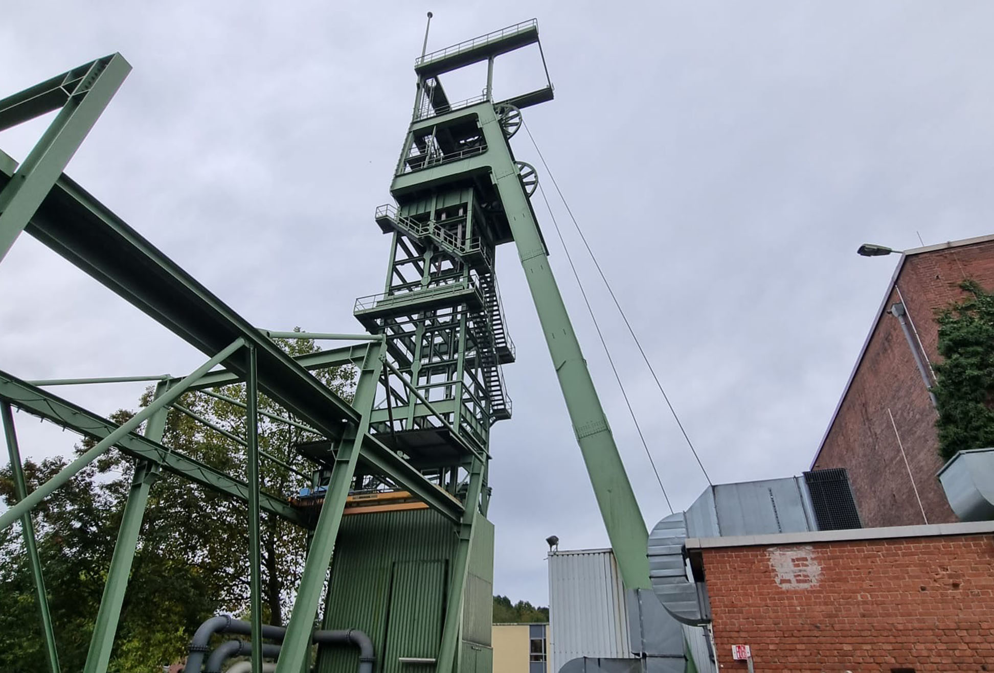 Förderturm, Über Tage Aufnahme am Schacht Heinrich, Bergwerk Heinrich in Essen